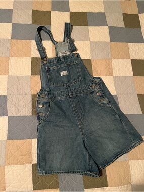 Levi's Classic Denim Short Overalls in Blue